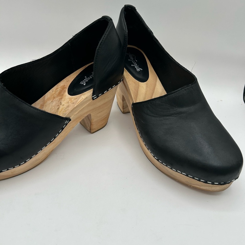 Free People Monroe Leather Clogs Black with wood heel, Mule size 36 or 6 - Picture 8 of 14